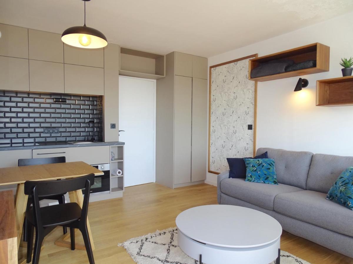 - Trianon Apartment